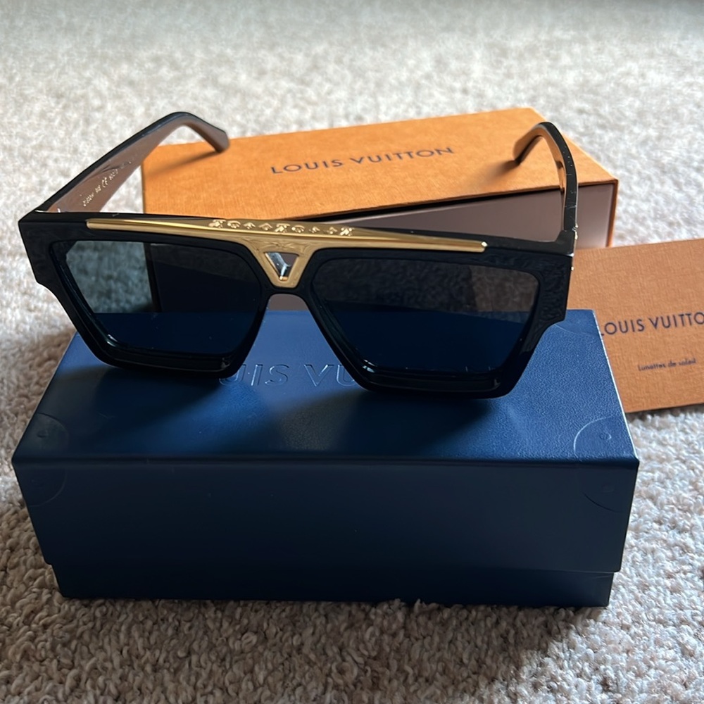 Louis Vuitton Black and Gold Men's Sunglasses